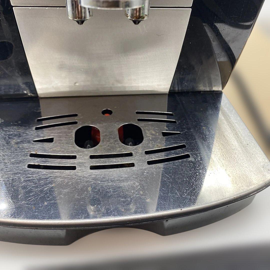 ⭐︎⭐︎デロンギ　マグニフィカS コーヒーマシン　エスプレッソECAM23210B