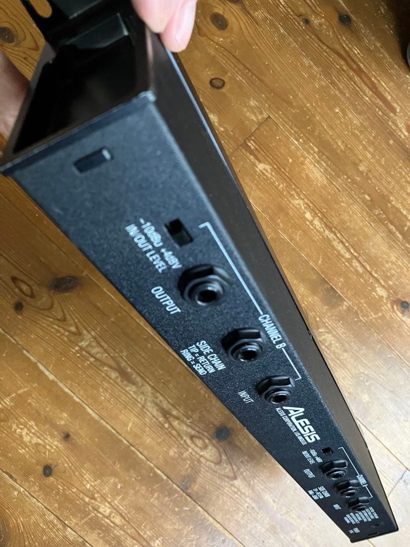 ● Alesis 3630 Compressor 改造品 名機