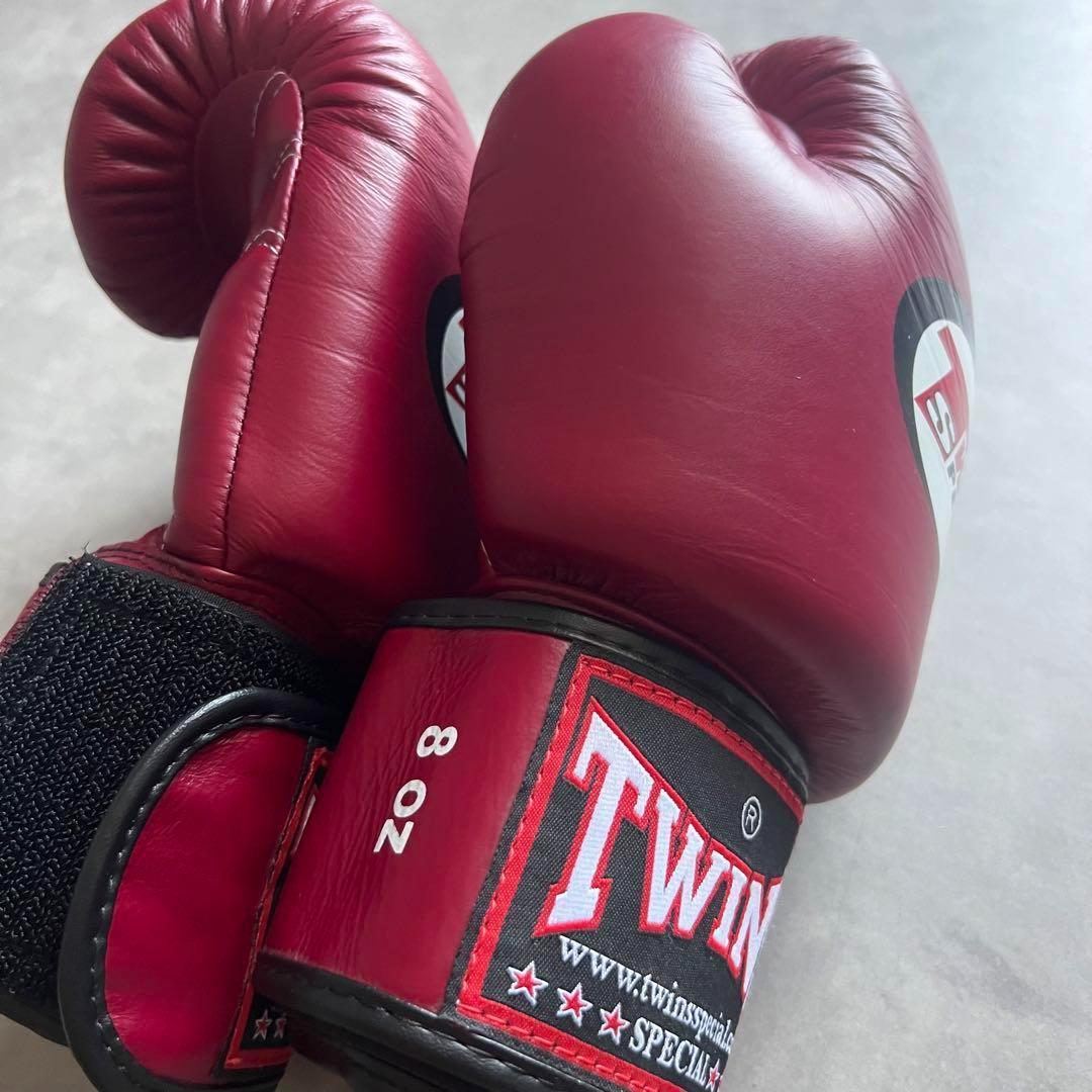 新品未使用 TWINS ボクシング ムエタイ グローブ 8oz レザー ツインズ