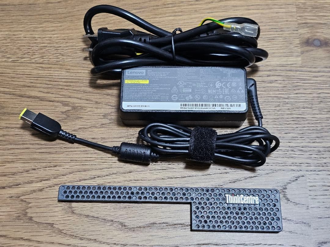 Lenovo ThinkCentre M75q-1 Tiny 小型PC