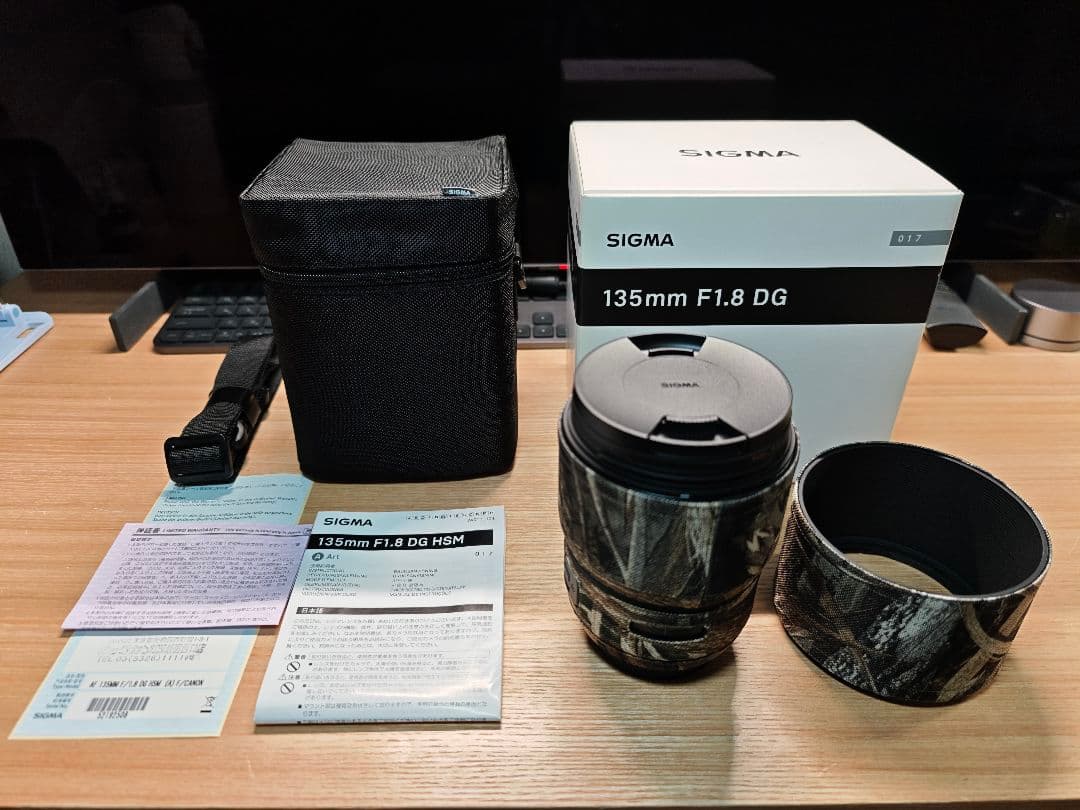 SIGMA Canon EFマウント135mm F1.8 DG HSM Art
