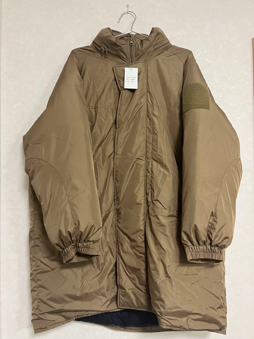 新品タグ付き yield モンスターダウンジャケット イールド ・アウター XL