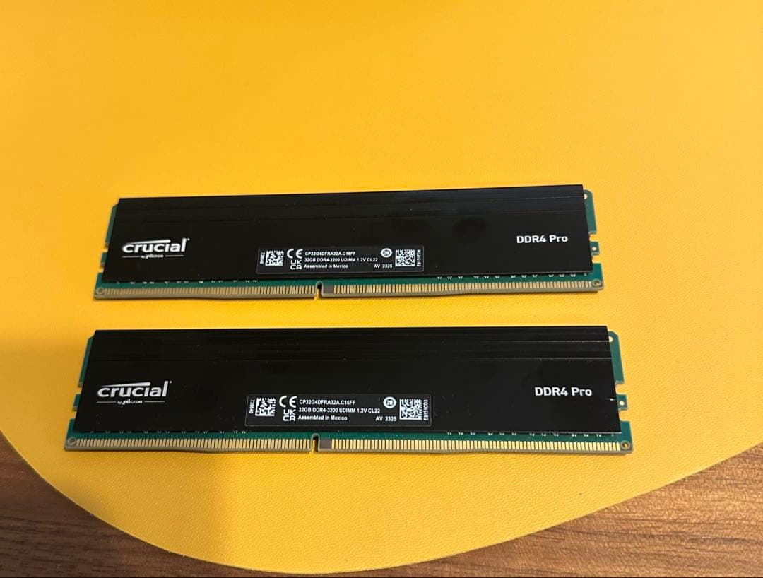 Crucial DDR4 Pro メモリー 2枚セット