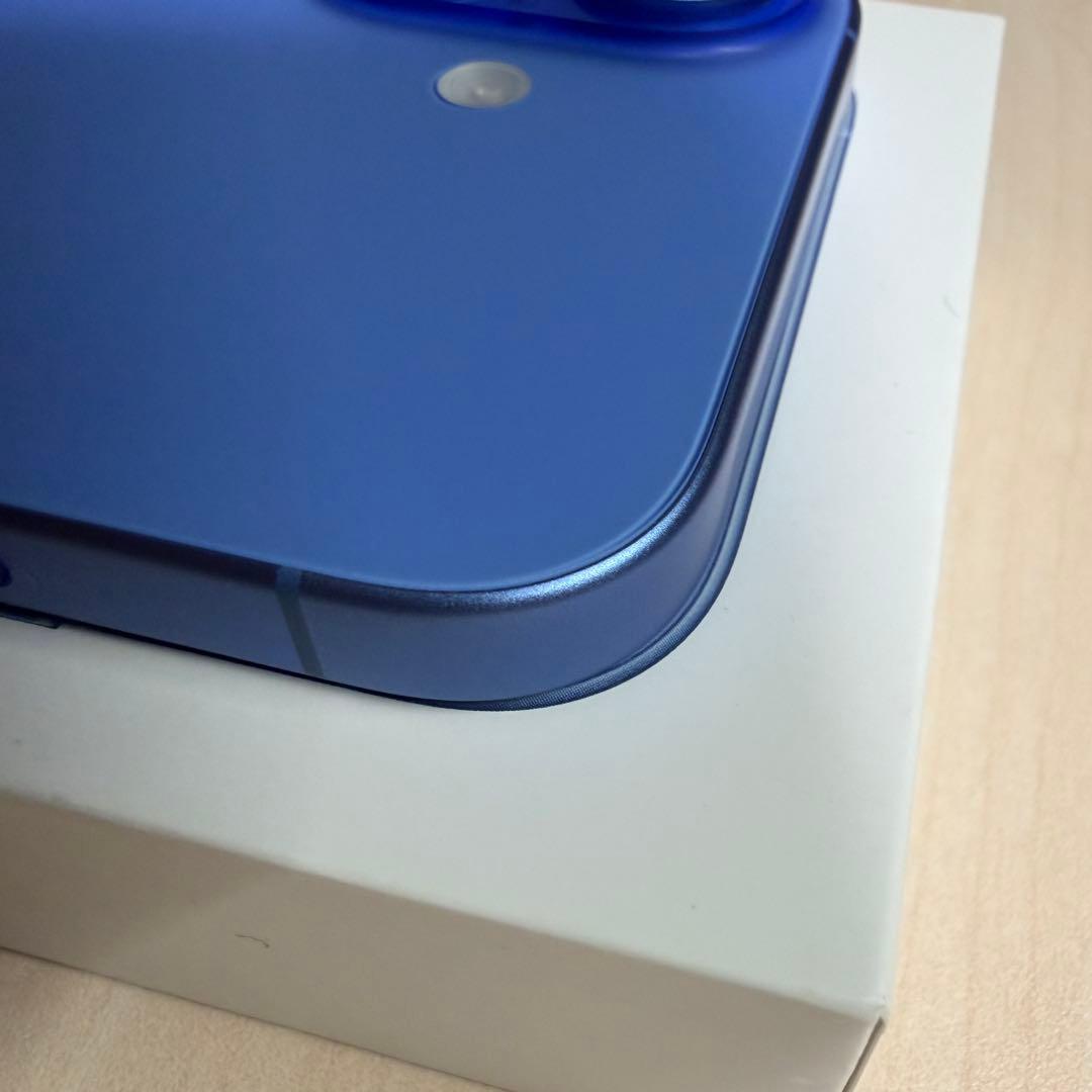 極美品iPhone16 128gb ウルトラマリン　SIMフリー フィルム付き