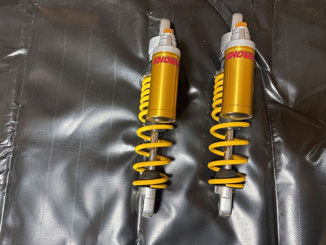 NC42 スーパーフォアー400 純正リアショック