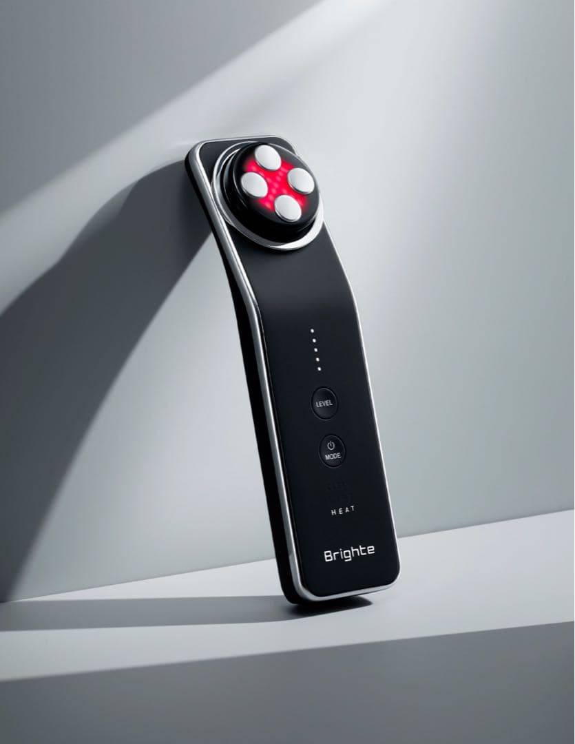 【新品】Brighte エレキリフト、ローション、マスク、ヘアスカルプブラシ