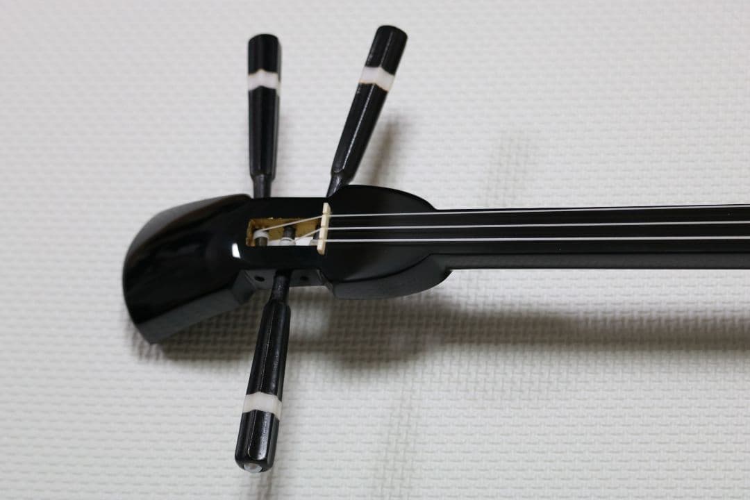 三線　沖縄三線リーズナブルな練習用　新品未使用品　今だけこの価格！