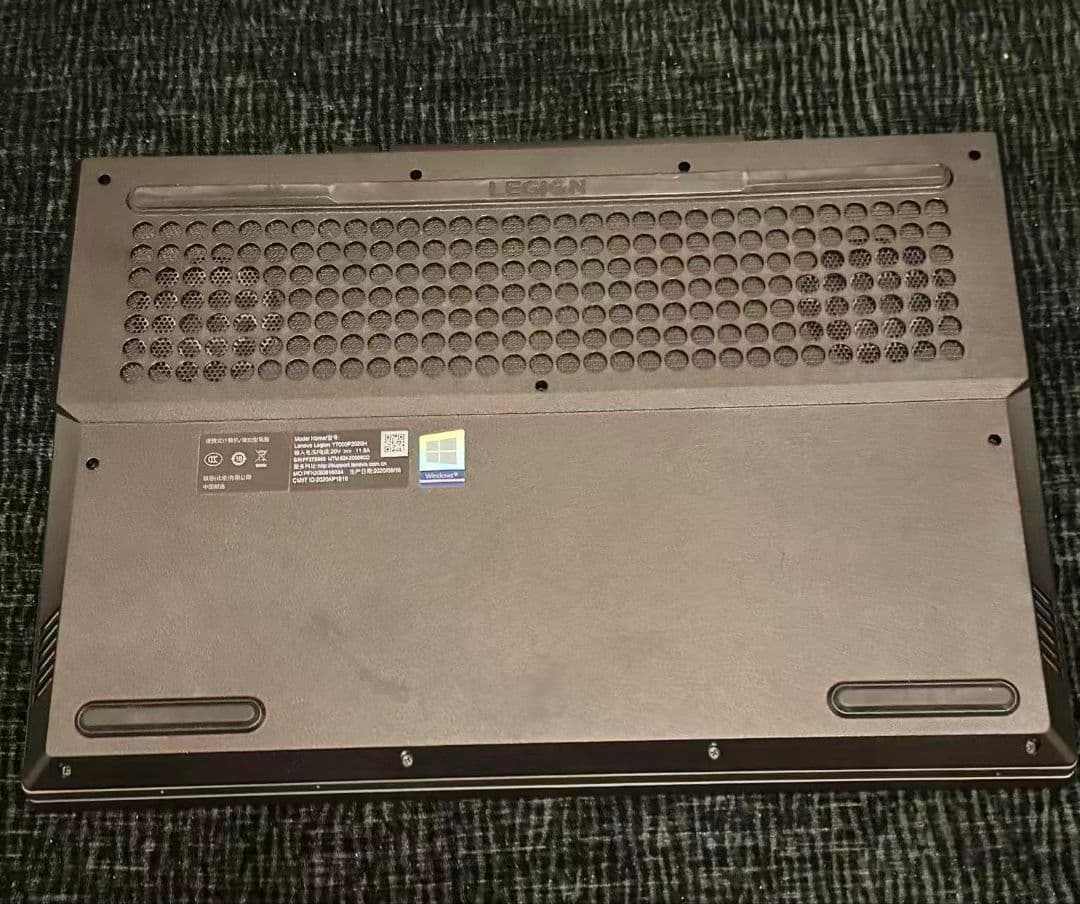 LEGION Y7000P 2020海外版(日本語設定済み)