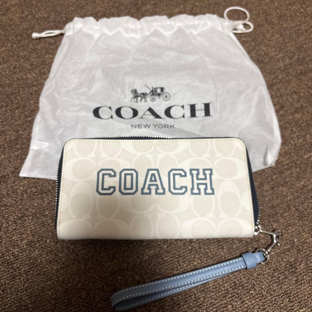 COACH ジップアラウンド長財布 ホワイト/ブルー