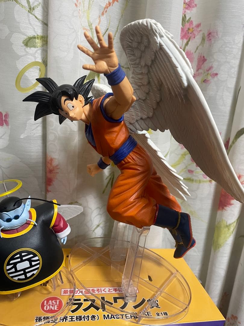 ドラゴンボール　一番くじ　ラストワン賞　天使悟空　界王様　フィギュア
