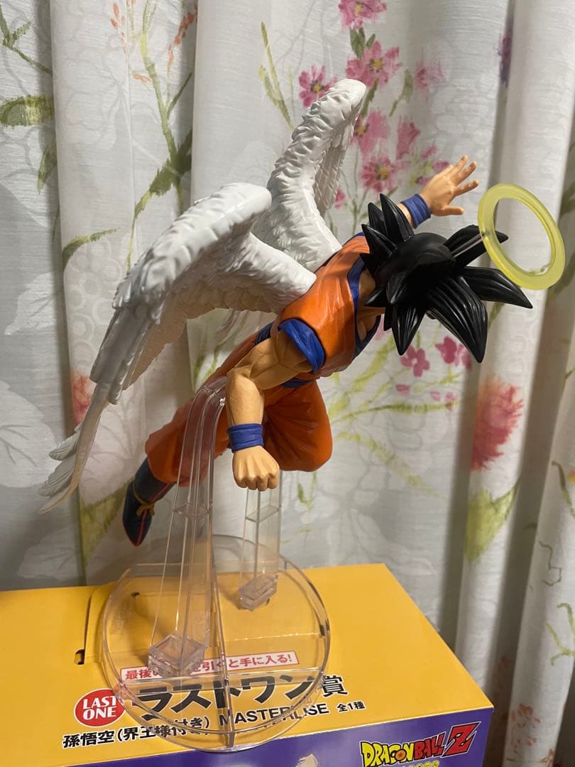 ドラゴンボール　一番くじ　ラストワン賞　天使悟空　界王様　フィギュア
