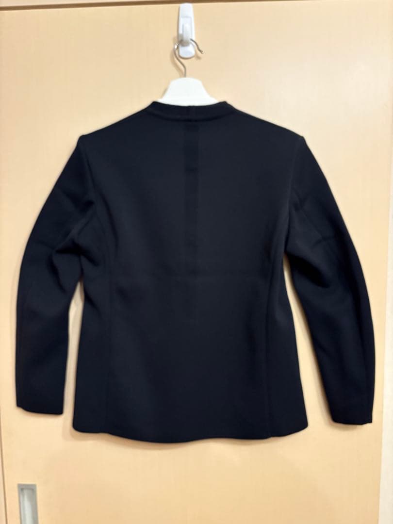 CFCL ノーカラージャケット