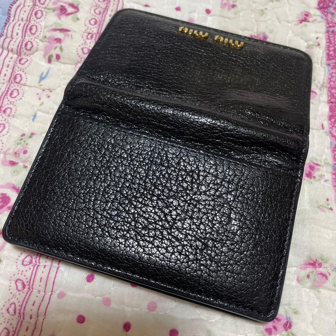 美品 MIUMIU ミュウミュウ 名刺入れ カードケース ブラック