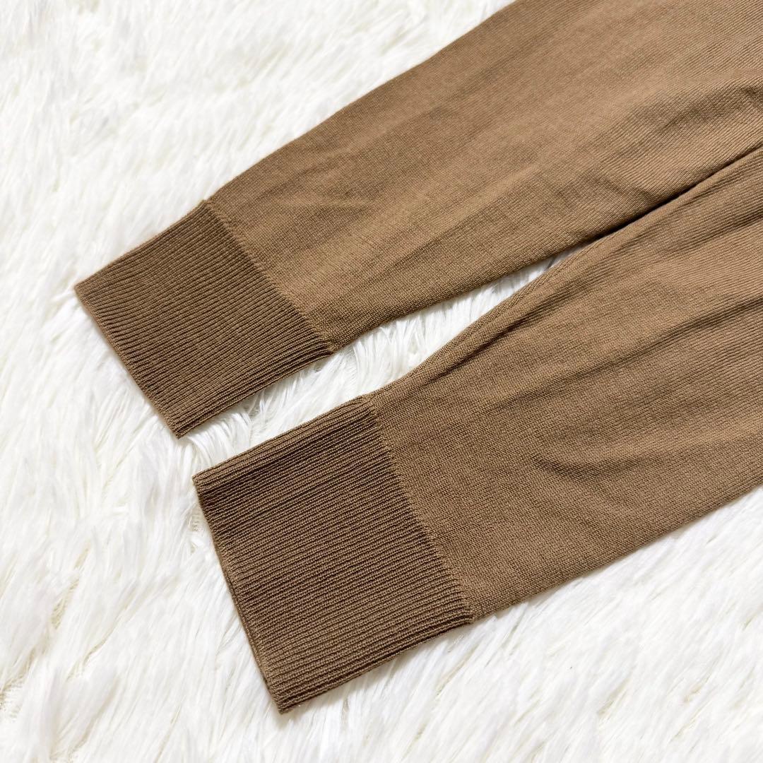 【まり】ミューズ ドゥーズィエムクラス クルーネックカーディガン 金ボタン