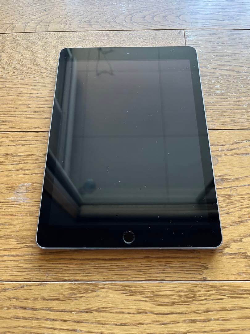 ipad 第6世代　32gb wifi