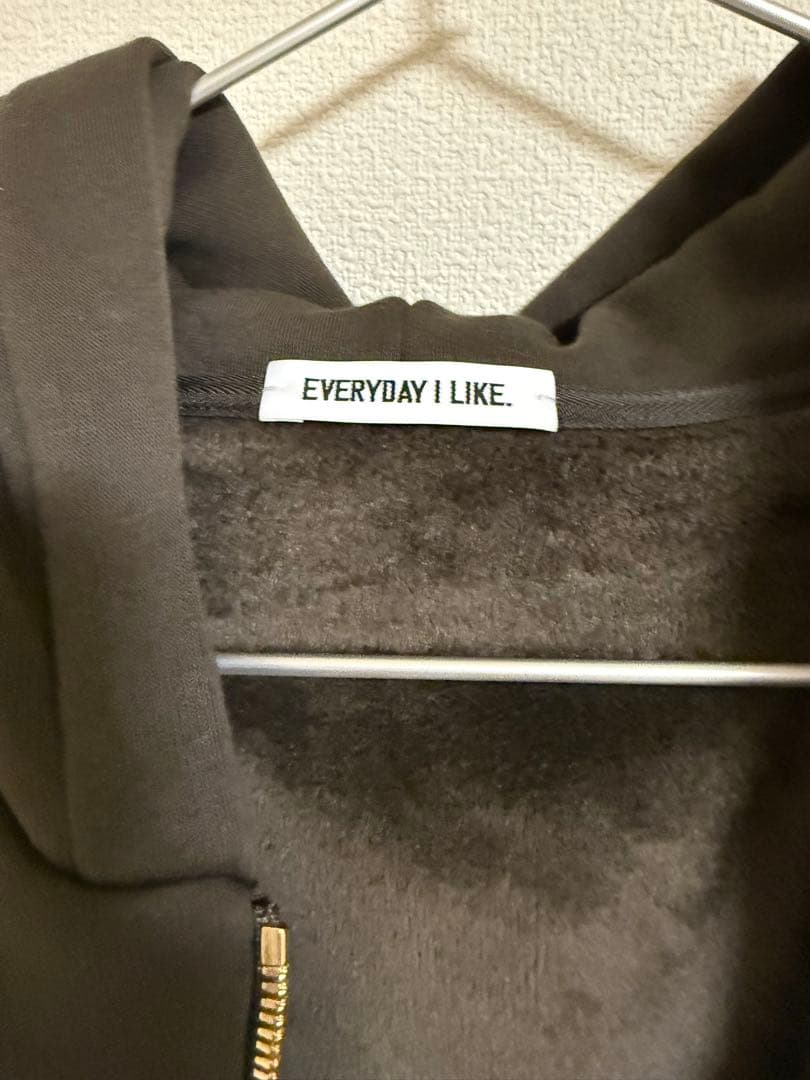 ドゥーズィエムクラス Warm ジップ フーディー　ブラウン