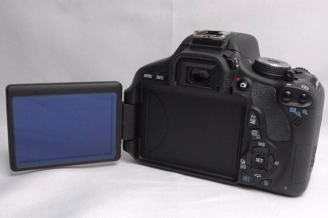 Canon EOS Kiss X5 ダブルレンズ カメラデビューバック付動作良好