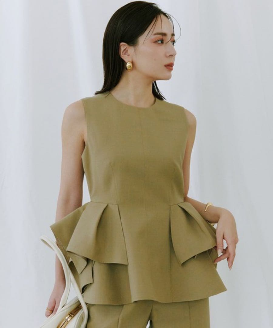 anuansオブジェクトフレアトップス　セール‼️‼️