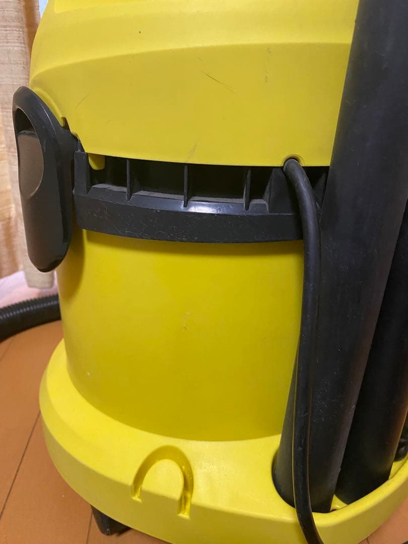 良品　KARCHER ケルヒャー 乾湿両用バキュームクリーナー WD2