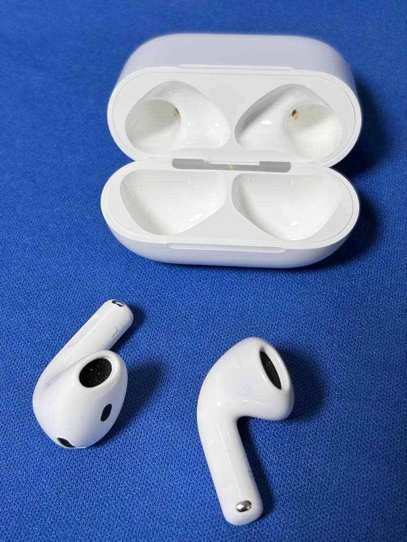 美品 AirPods 4 アクティブノイズキャンセリング AppleCare付