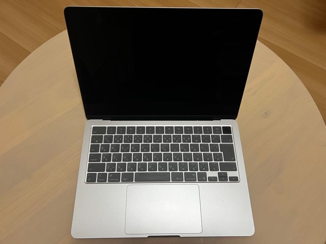 M4 MacBookAir 16GB/256GB シルバー整備品【充放電15回】