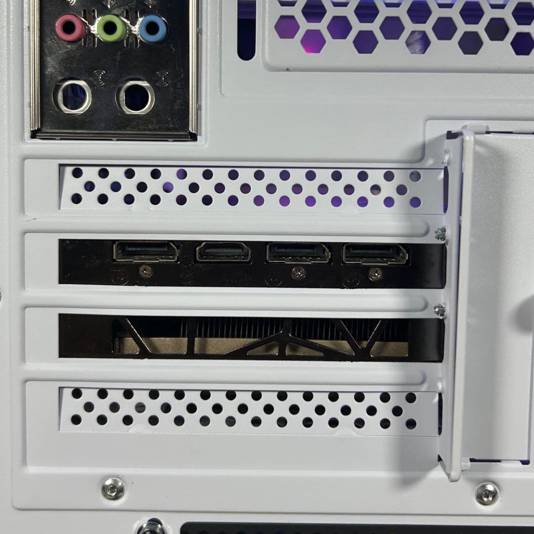 高性能 白 ゲーミングPC RX5700xt Windows11 ワイルズ超快適