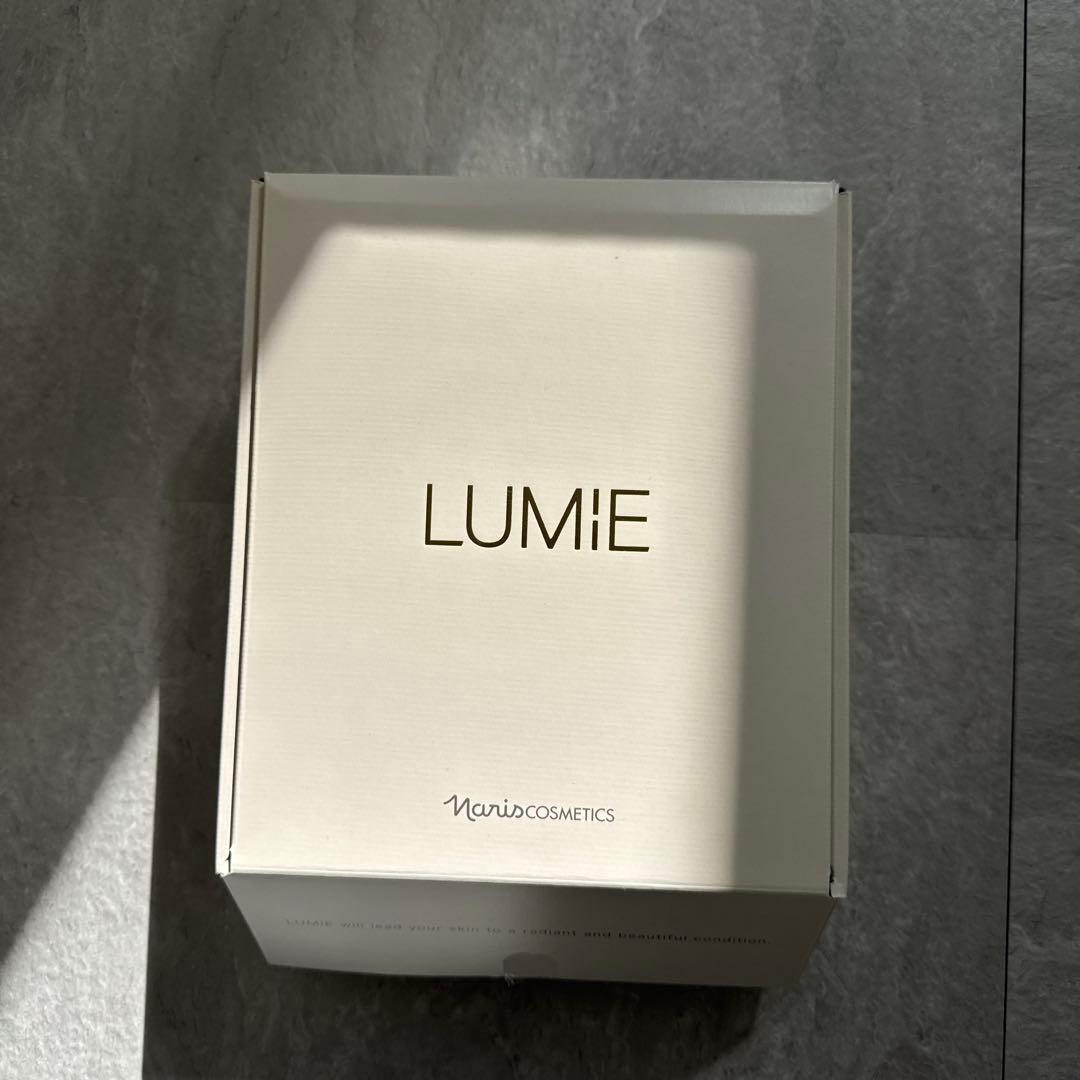 【ほぼ新品&化粧水プレゼント】ナリス ルミエ 美顔器 LUMiE 3N13000
