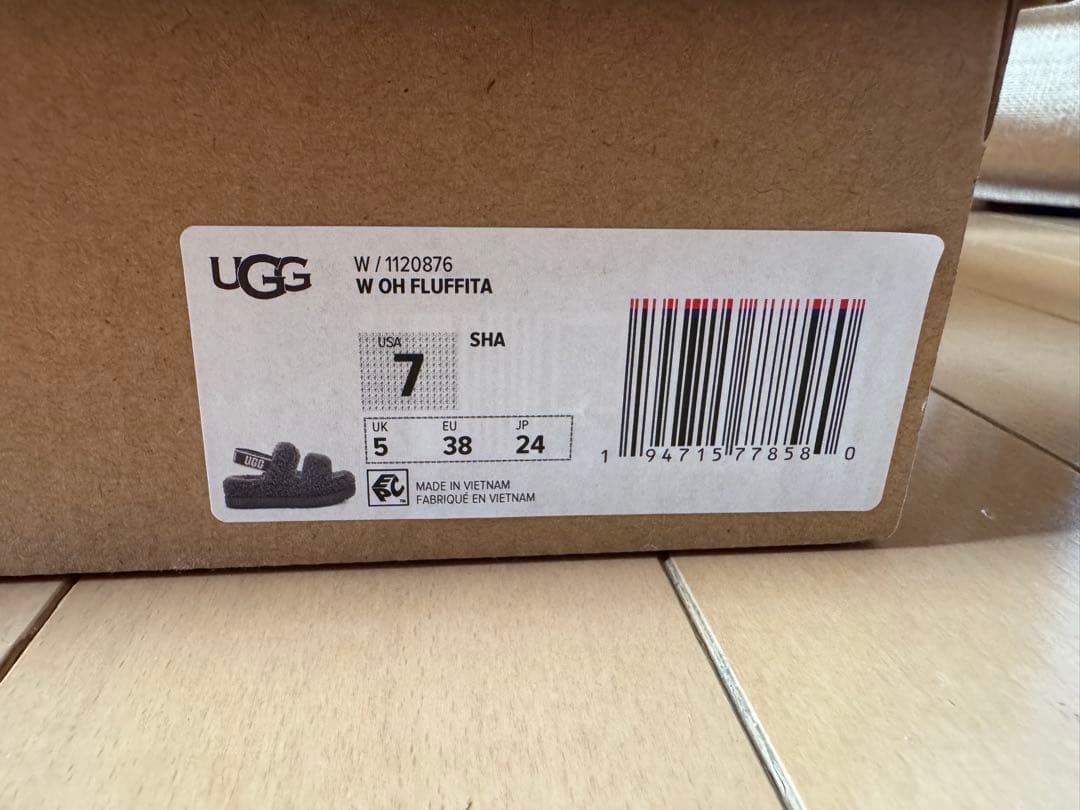 UGG グレー ファーサンダル