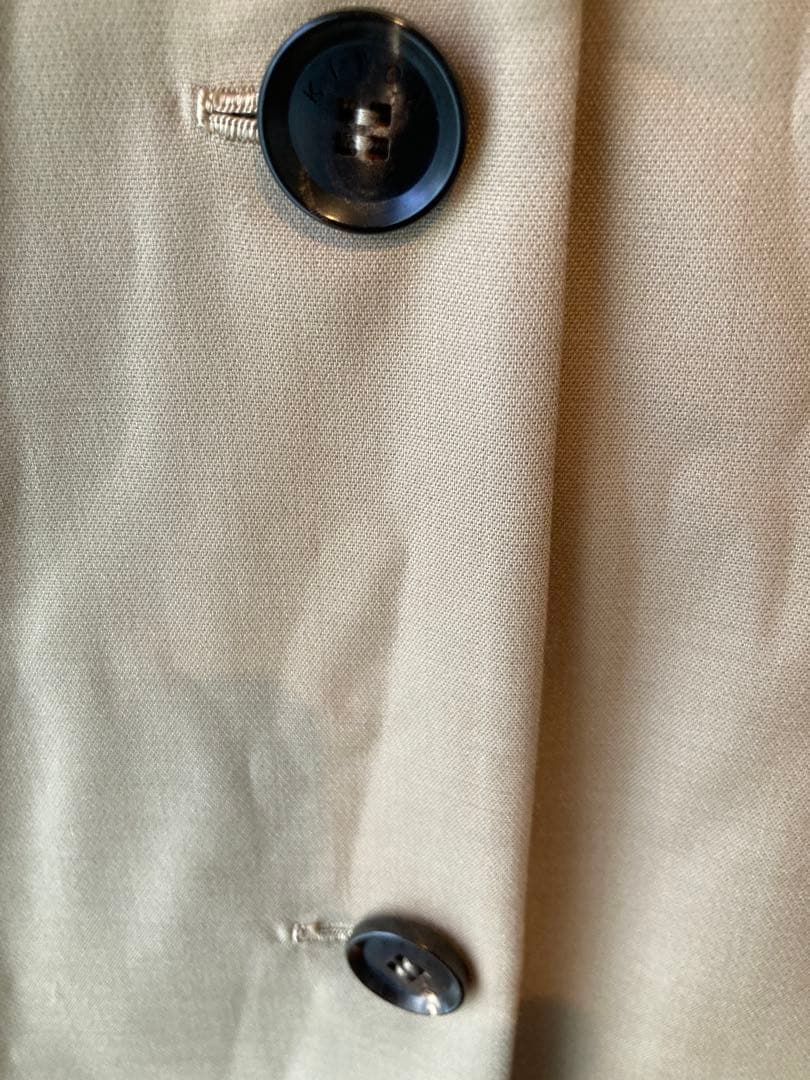 Kiton キートン　ノーカラー　ジャケット　ベージュ　ベルト付き　ウール