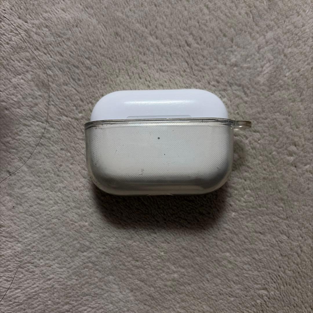 AirPods Pro 本体、イヤホン