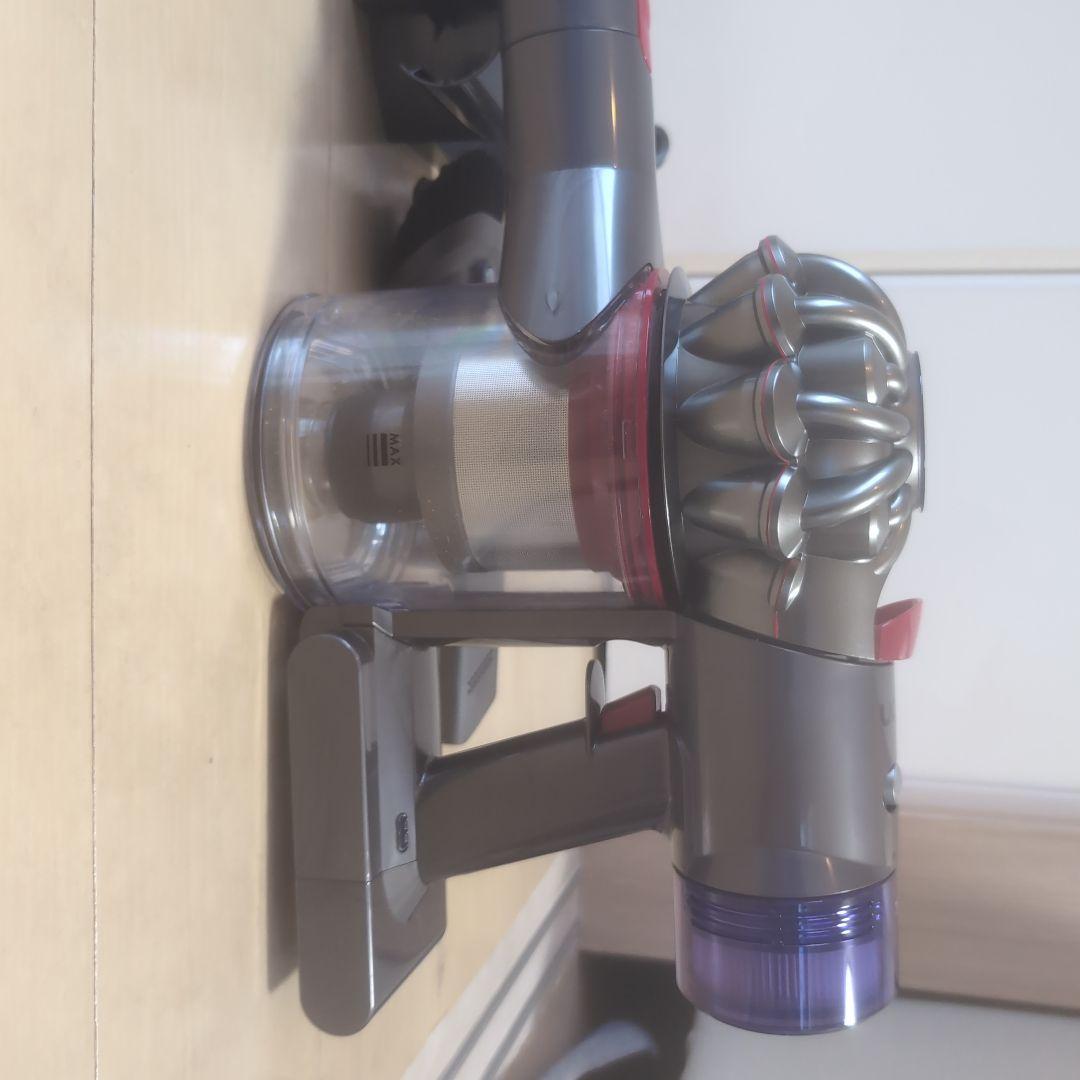 Dyson V8 コードレス掃除機 充電器付き