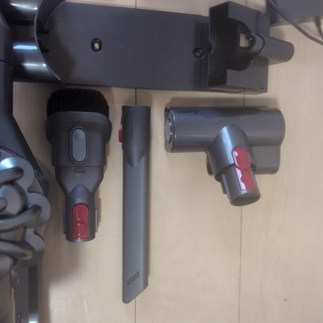 Dyson V8 コードレス掃除機 充電器付き