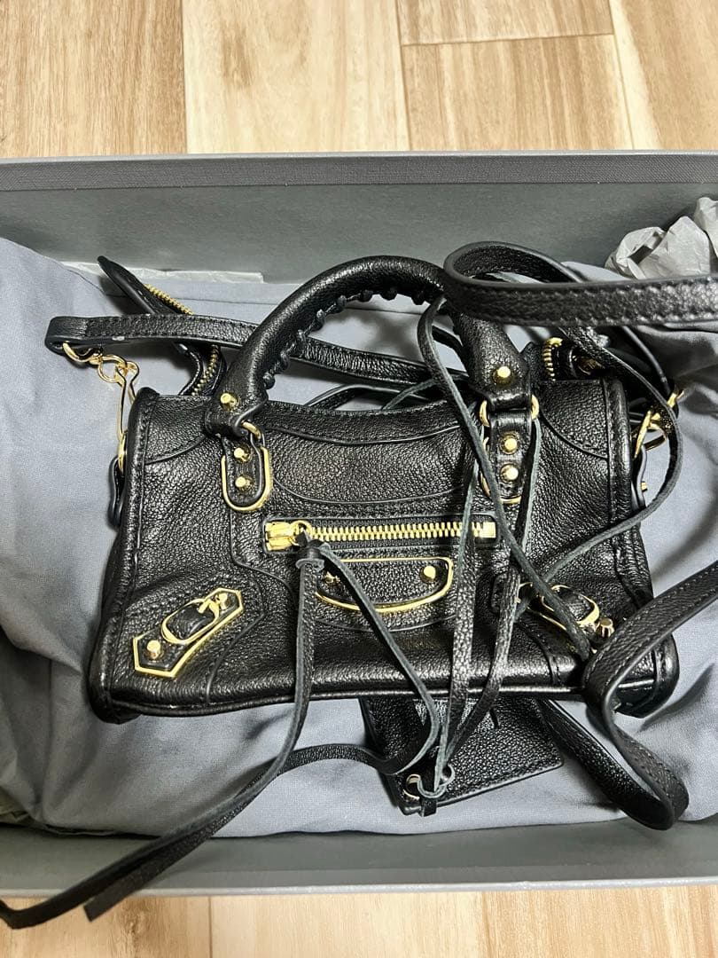 BALENCIAGA バレンシアガ　シティ ハンドバッグ　ショルダーバッグ