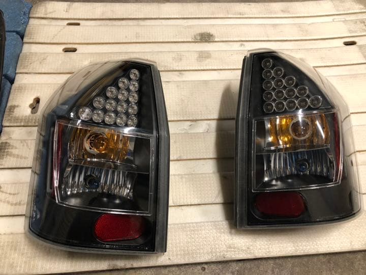 ダッヂ　ダッジ　マグナム　社外品　ヘッドライト　テールランプ