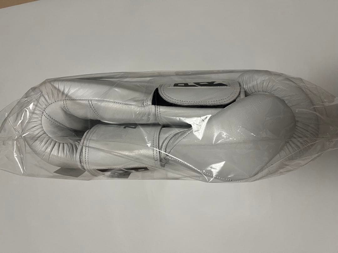 【値下げ交渉あり】PRIZE RING ボクシンググローブ 14 oz ホワイト