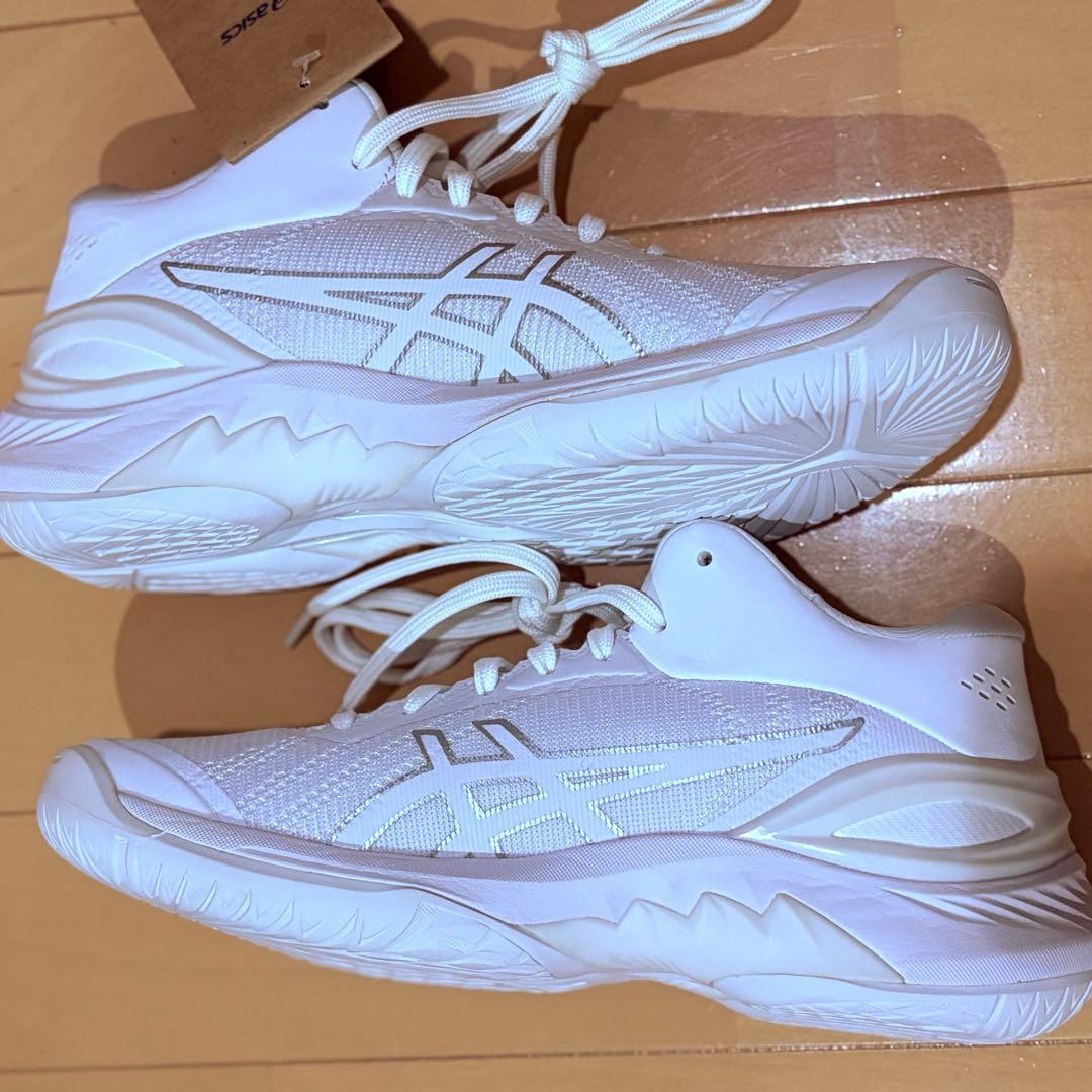 シューズ GELBURST 28 STANDARD