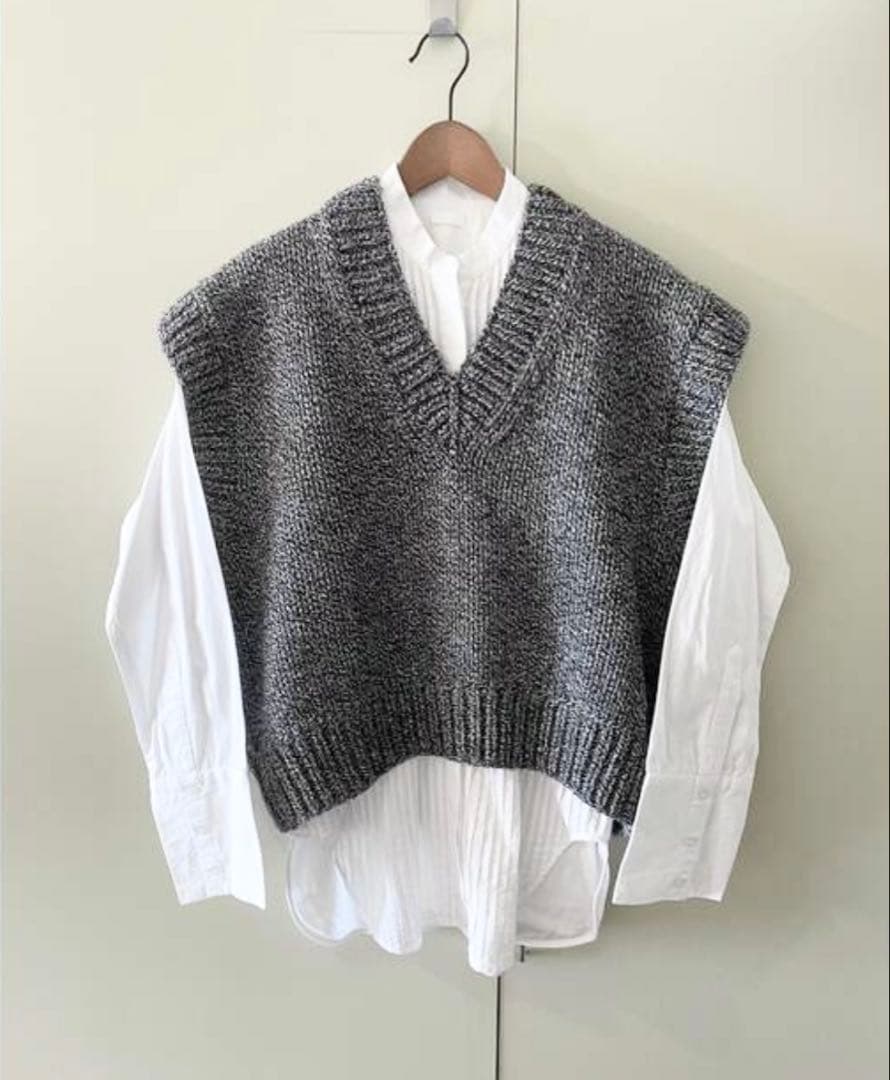 メゾンマルジェラ グレー ワイドニットベスト