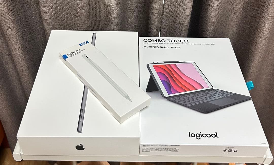 ipad第9世代　256GB Wi-Fi＋ロジクール