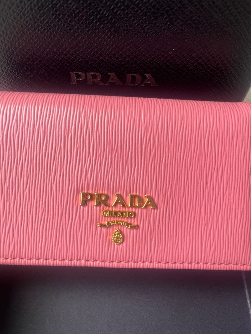 【美品】PRADA/プラダ/名刺入れ/ピンク/レディース/サフィアーノ