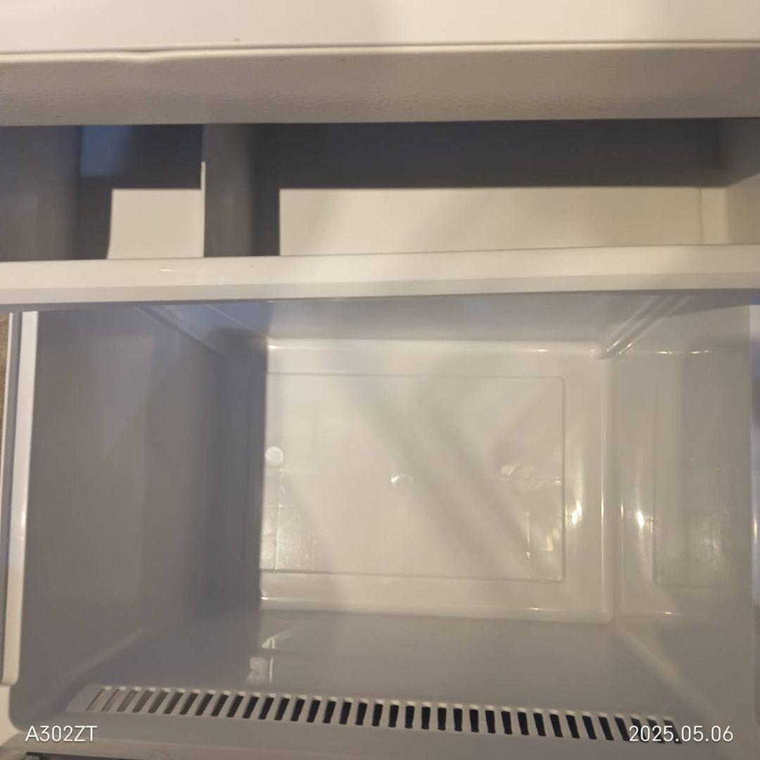 013　送料設置無料　神奈川限定配送　アクア　大型冷蔵庫　人気モデル　201L