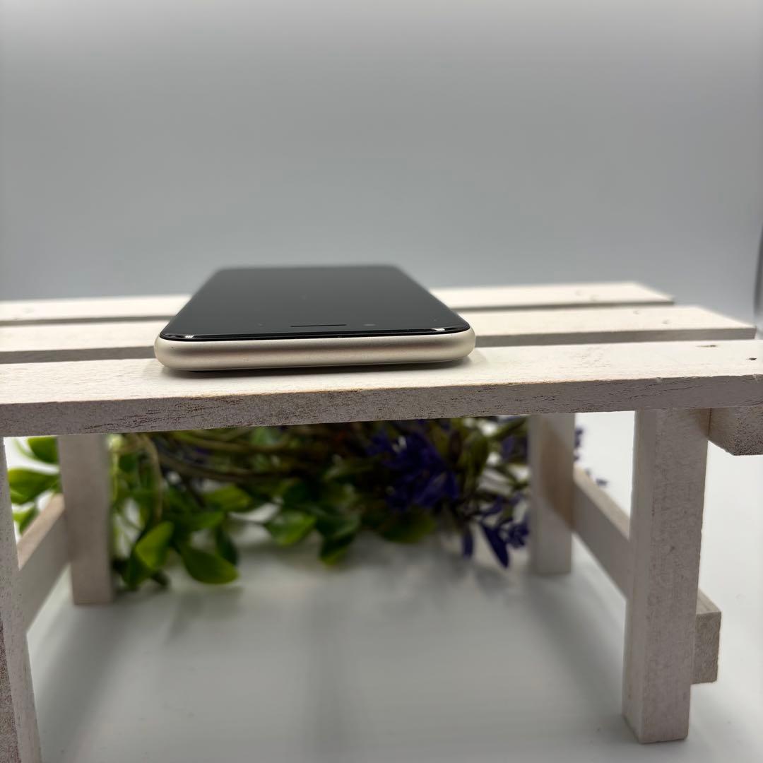 【美品】iPhone SE第3世代 64GB スターライト 341