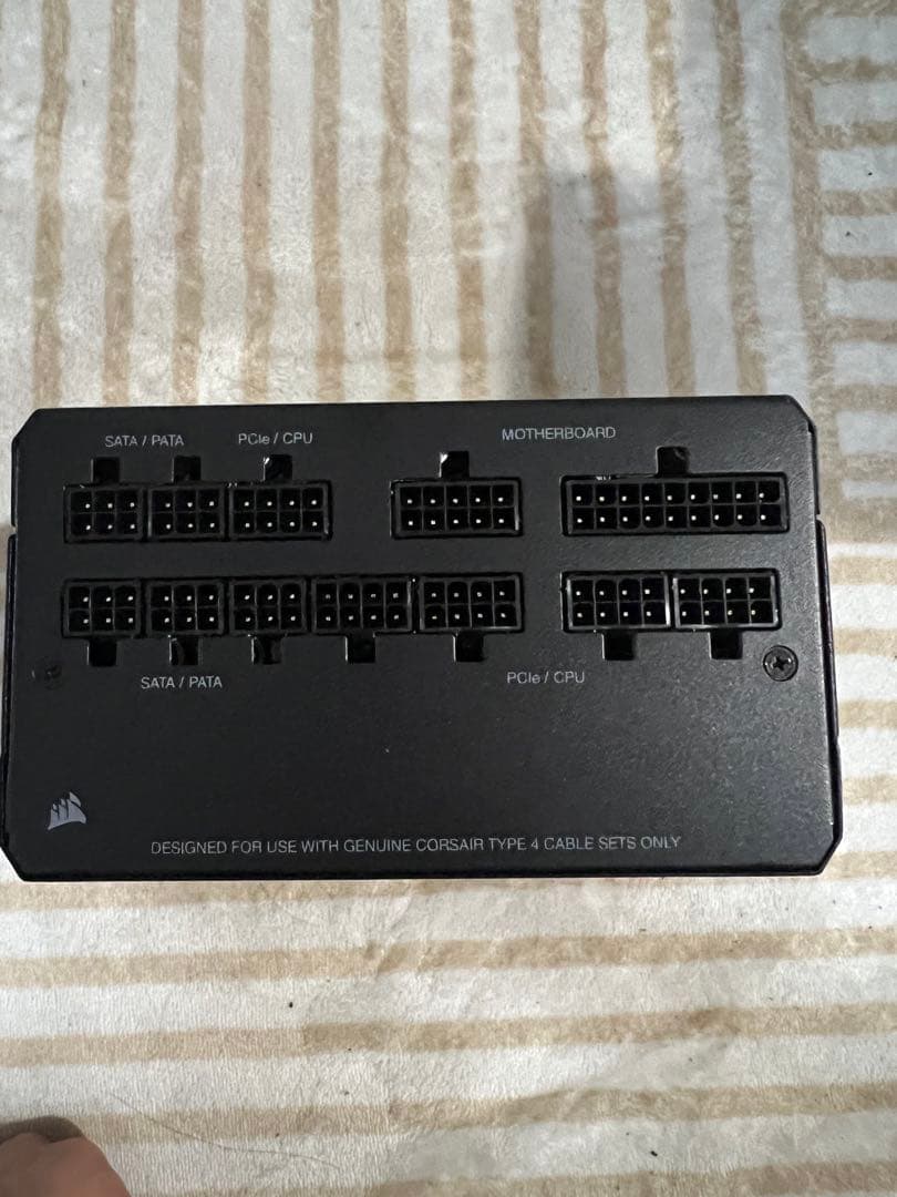 Corsair RM750 フルモジュラーATX電源