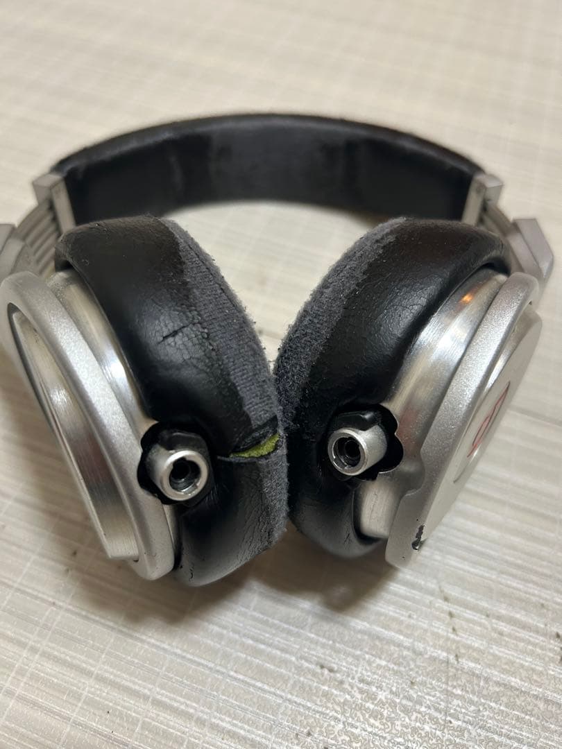 beats by dr. dre 有線ヘッドホン シルバー 廃盤モデル