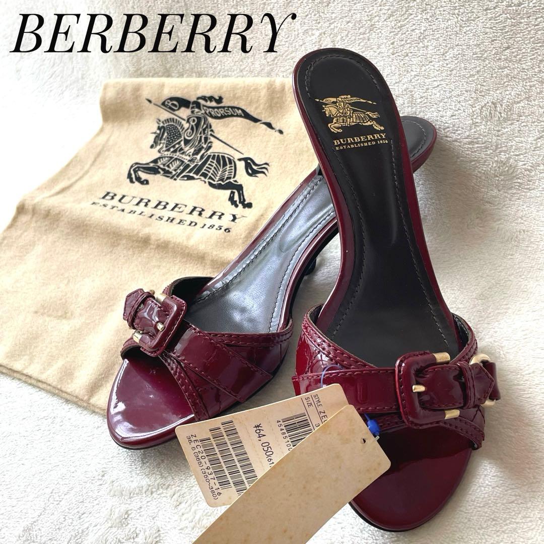 希少✨極美品バーバリー　ミュール　サンダル　36夏　ワインレッド　エナメル　金具