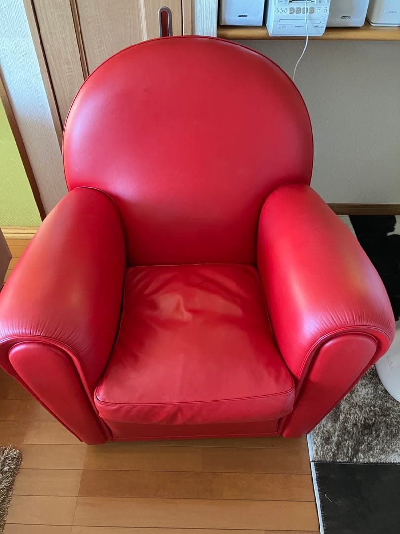 ポルトローナフラウ　1人掛けソファー