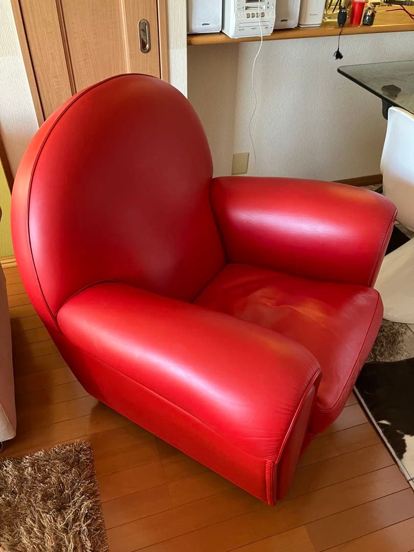 ポルトローナフラウ　1人掛けソファー