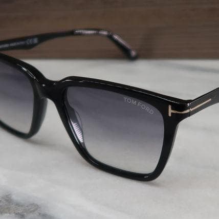 (新品)TOM FORDサングラス Garrett TF862
