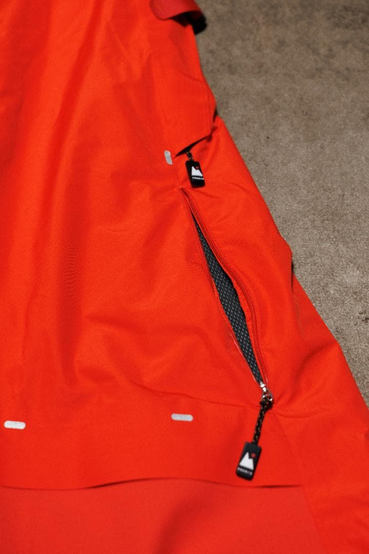 こ*こ様 定価4.5万円 フェニックス phenix スキーパンツ XLサイズ