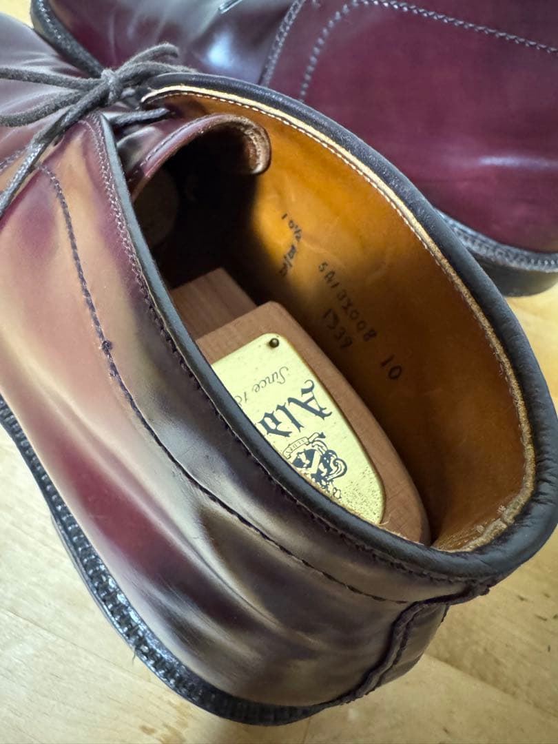 Alden バーガンディ レザー チャッカブーツ