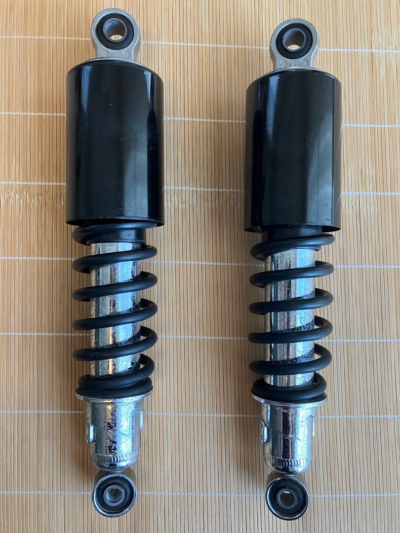 W650 リアサスペンション 左右 カワサキ 純正